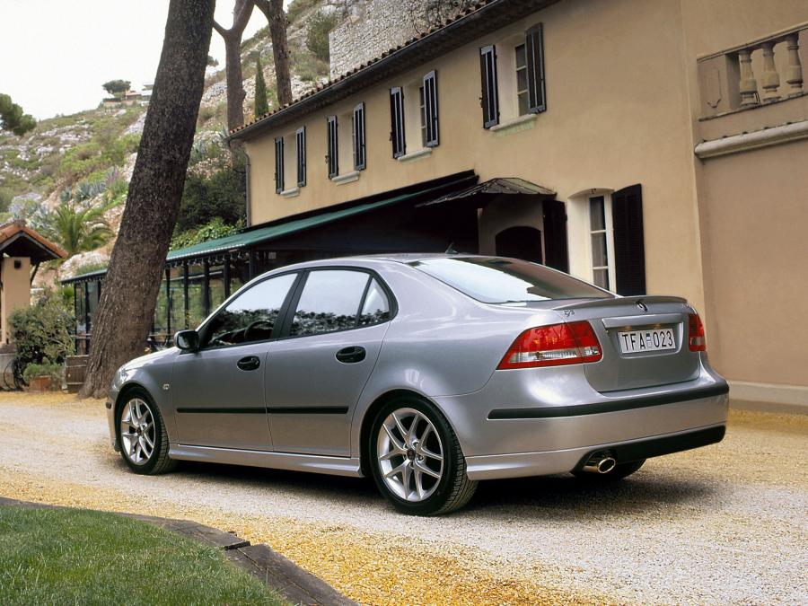  Saab 9-3 Aero Sport Sedan 2002 года  (фото 4 из 16)